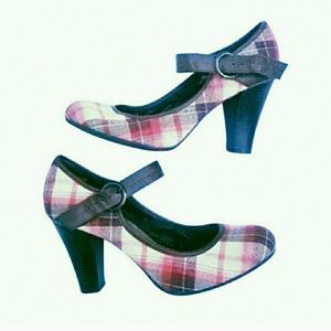 PINUP GIRL 1940's Style BabyDoll Shoes Sz 9 Buckle